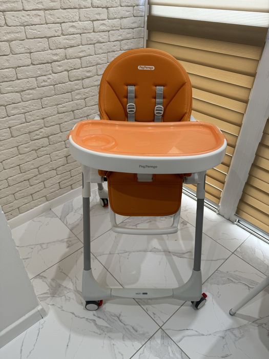 Peg-Perego стілець Prima Pappa Follow Me