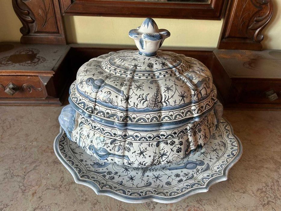 Louça decorativa grande pintada à mão - Peça única e artesanal
