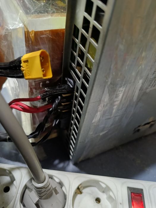 зарядне зарядка 12v потужний 46A пік 55А