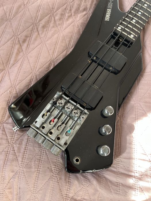 Gitara basowa headless yamaha bx-1 mij