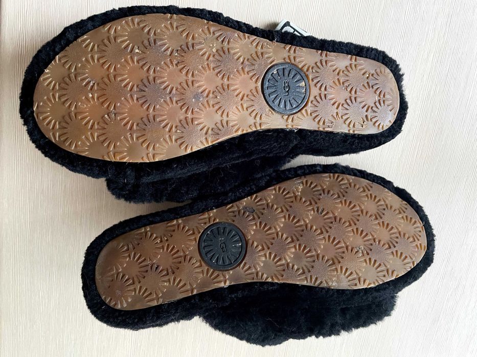 Жіночі сандалії UGG 977166494 37-38 Чорні