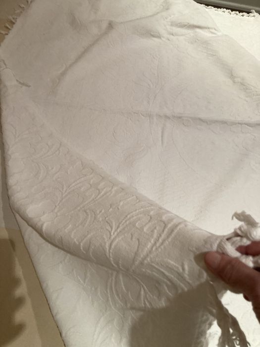 Colcha algodão branca com franjas