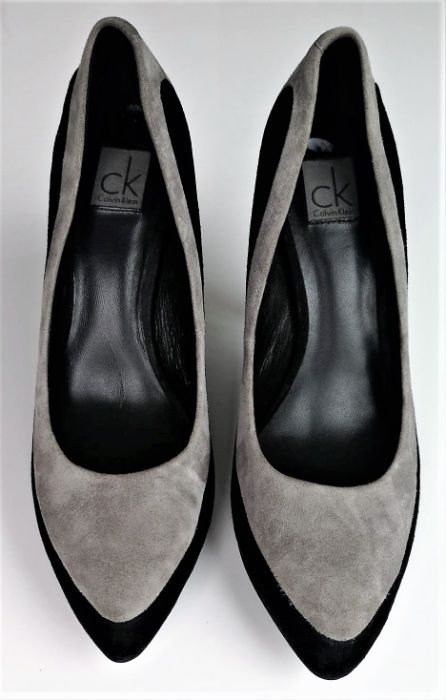 Calvin Klein klasyczne szpilki nowe 40 naturalny zamsz czarno-szare