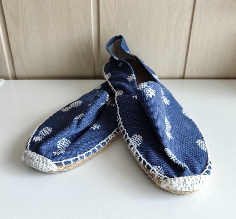 Buty płaskie espadryle 39 granatowe ananasy na lato trampki