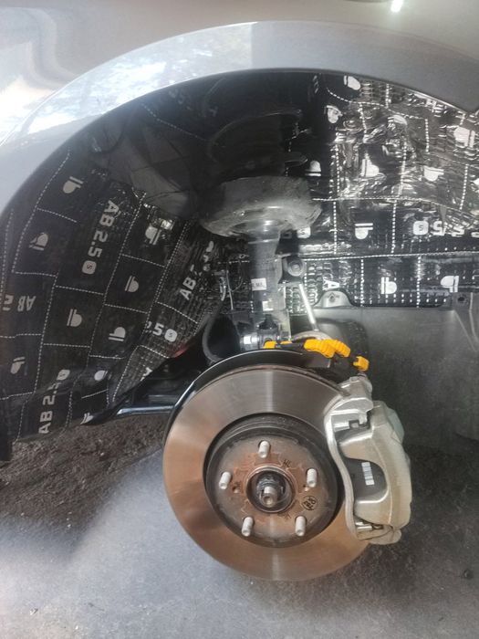 Konserwacja podwozia/Wygłuszanie, wyciszanie samochodów/Hybrid/Plug-in