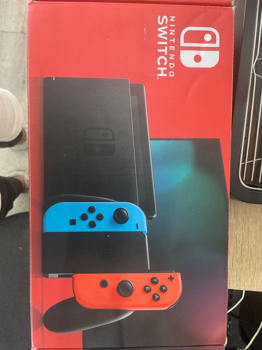 Ігрова приставка Nintendo switch