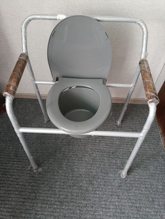 Туалет мобільний для інвалідів