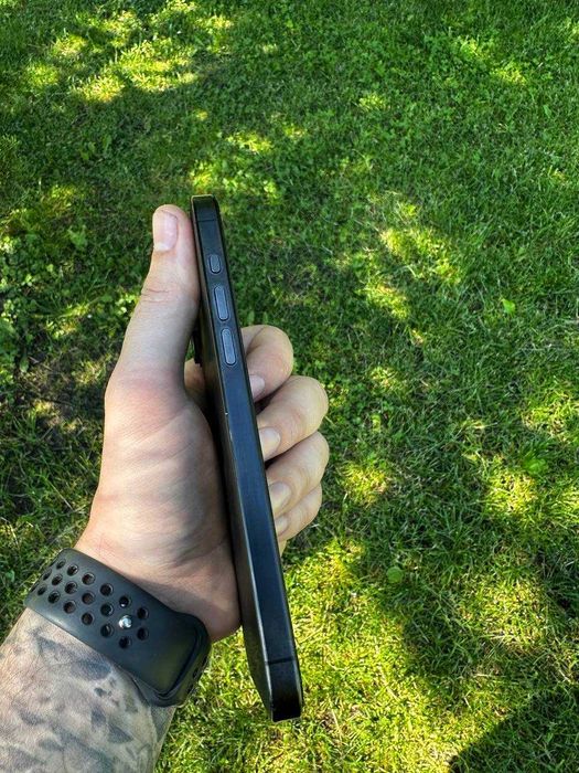 iPhone 15 Pro Max 256GB у відмінному стані Neverlock
