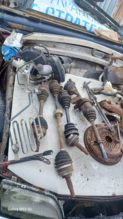 Балка тяга рычаг Тойота карина е TOYOTA CARINA E  CELICA