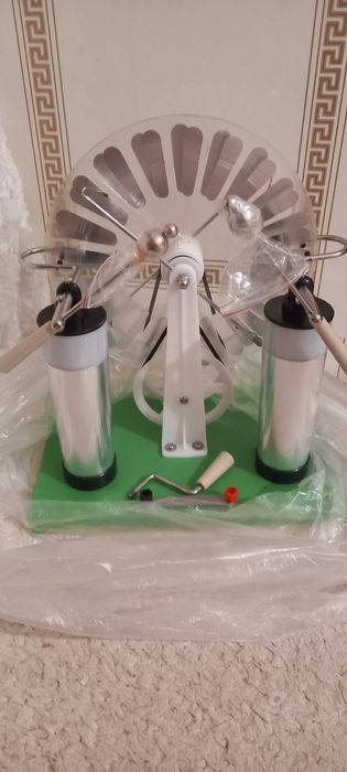 Электрофорная машина. Электростатический генератор Вімшурста