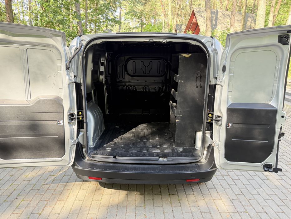 Opel combo  fiat doblo 1.3 cdti 95 km  klima niski przebieg bardzo zadbany