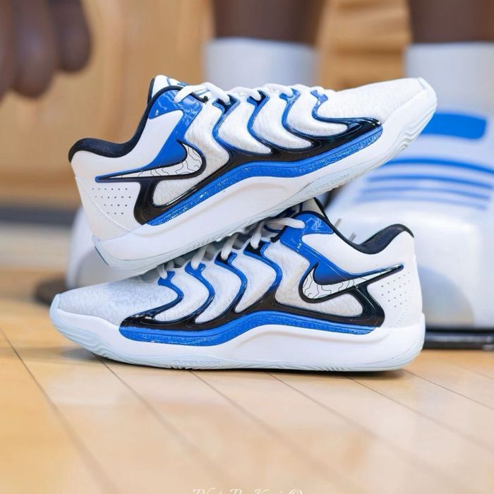 Баскетбольні ігрові кросівки Nike KD 17 EP