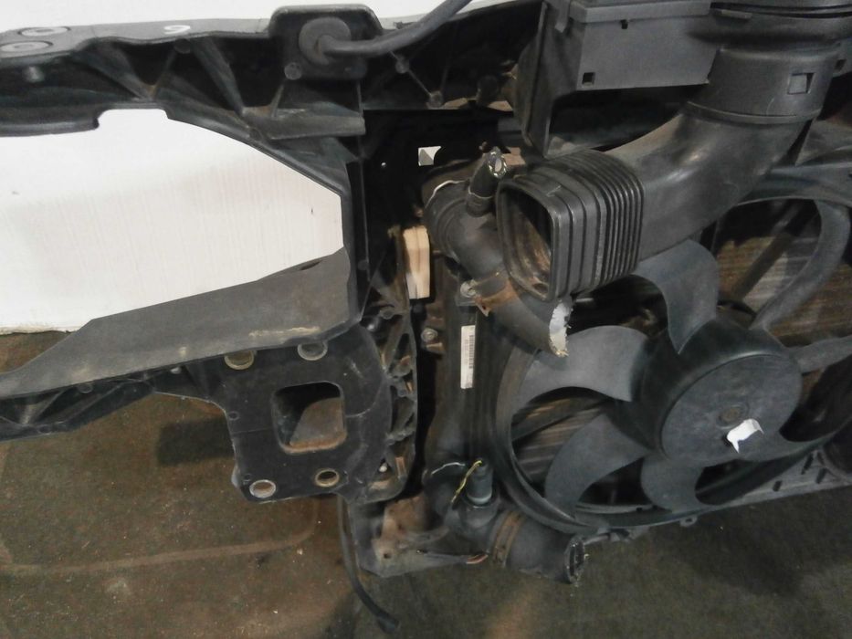 seat leon II lift 1,2 TSI 1,4 TSI pas przedni kompletny
