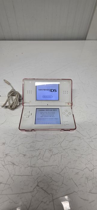Nintendo ds lite + 4 jogos gameboy advance