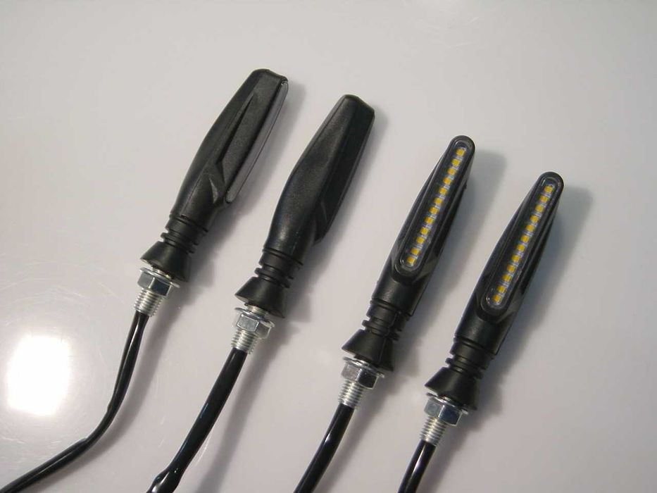 Piscas LED para mota com acendimento sequencial