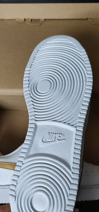 Nowe Nike 42 Court vision białe złota łyżwa