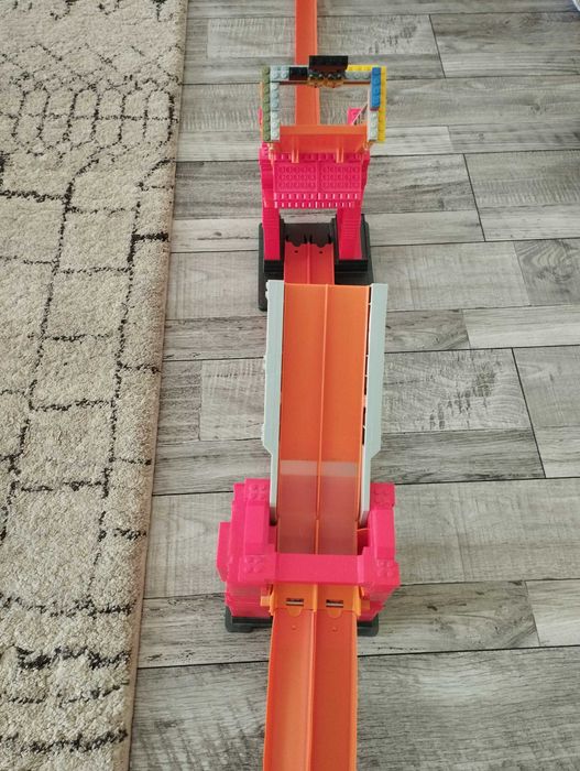 Hot Wheels Track Builder Stunt Bridge. Хот Вілс