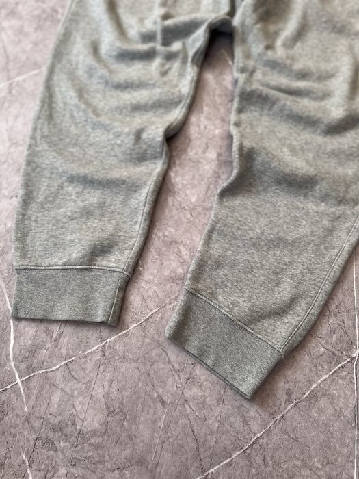 Спортивні штани Nike