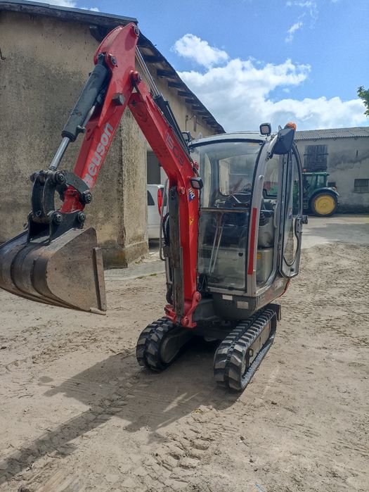Wacker neuson 1503 razem z lawetą.