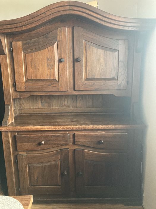 Kredens dębowy, solidny mebel