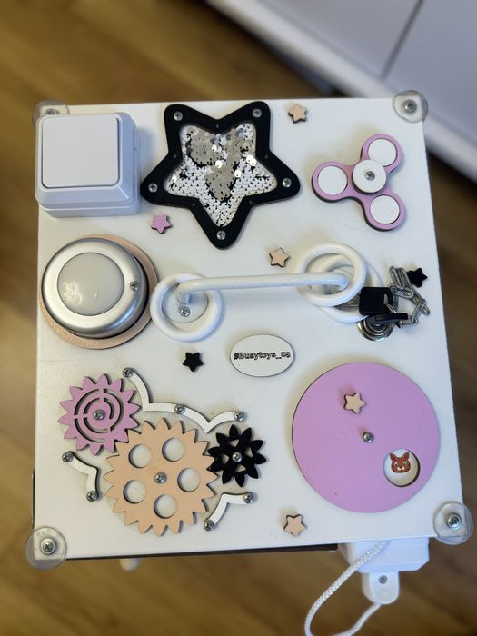 Бізікуб busytoys