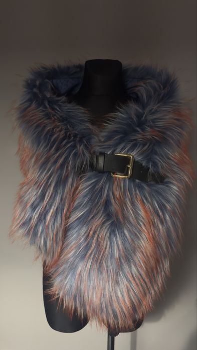 Szal damski futrzany marki Pinko Unikat