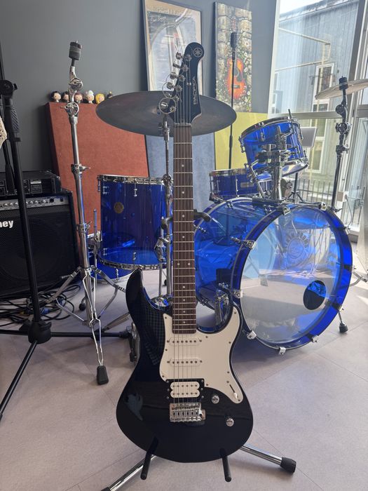 Yamaha Pacifica 212V QM TBL