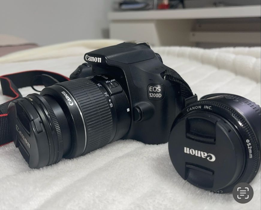 Camara canon 1200D