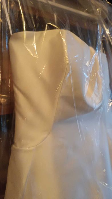 Vestido de noiva Pronovias Jory, novo e nunca usado.