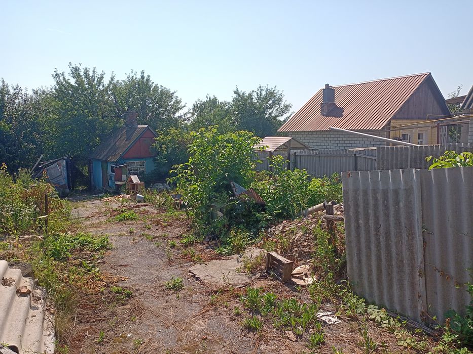 Продам земельну ділянку в селищі Березівка