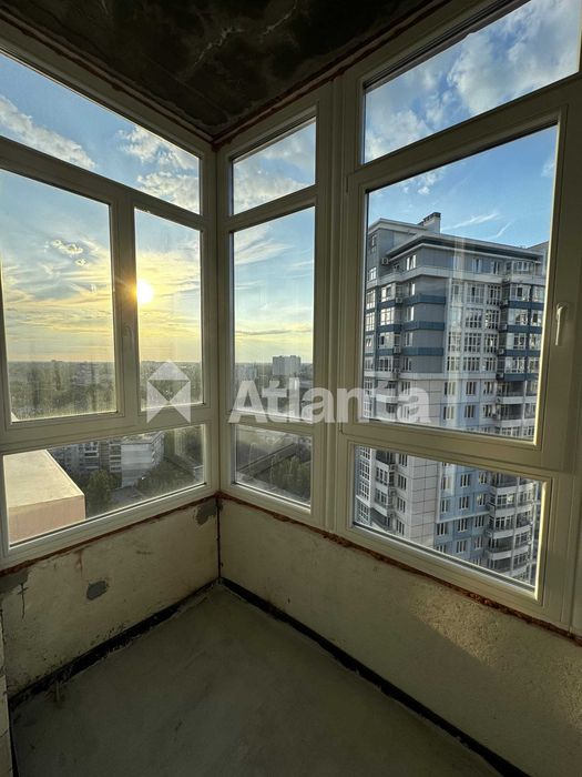 Продам 2-комнатную квартиру 72м2 ЖК 4 Сезона Гагарина проспект Фонтан