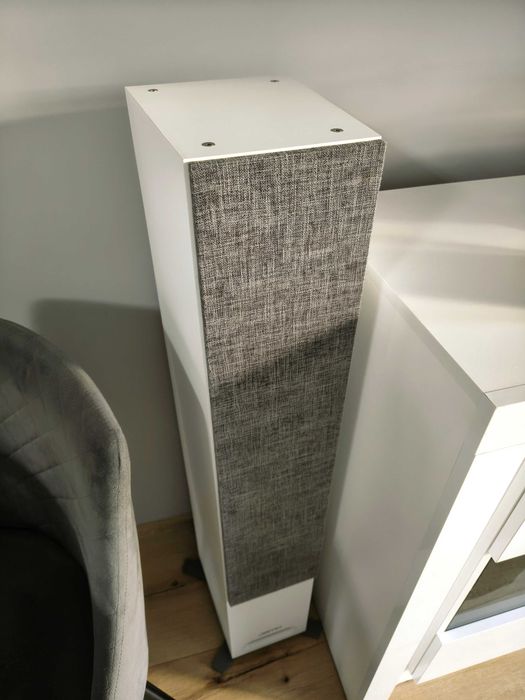 Kolumny głośnikowe Jamo S809 HCS White + Centralny S81 White + S 810 SUB. kable GRATIS