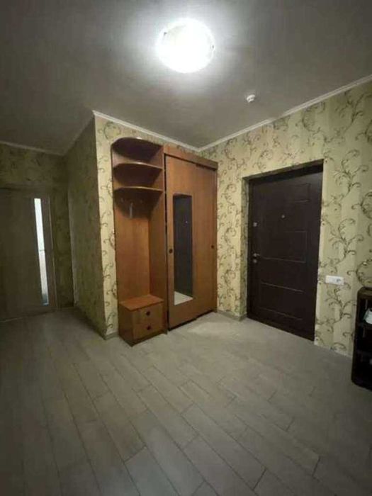 Продається  2-кімн. Зарічній  вул. 1г, 61 м.кв