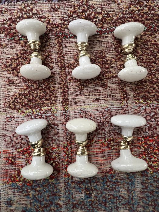 Vintage Porcelain Knobs478757502993059842