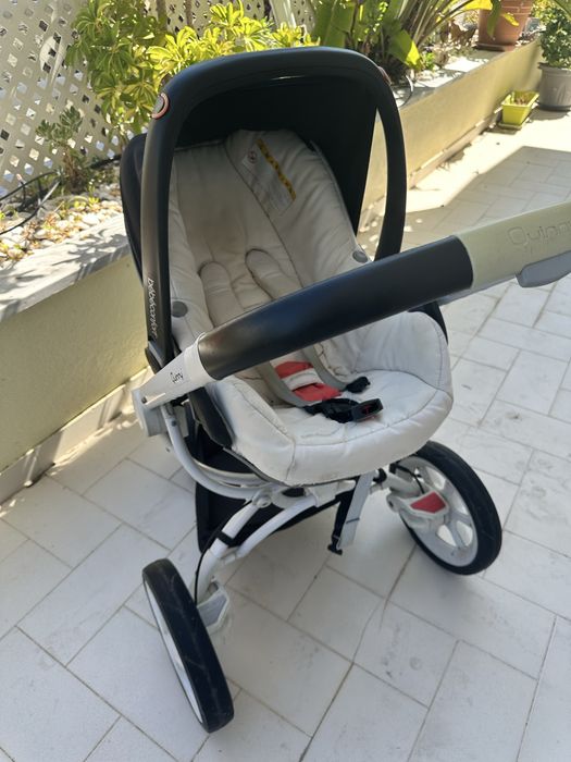 Carrinho Quinny Moodd + Cadeira de Passeio + 2 Maxi-Cosi (bebe confort e maxi-cosi)