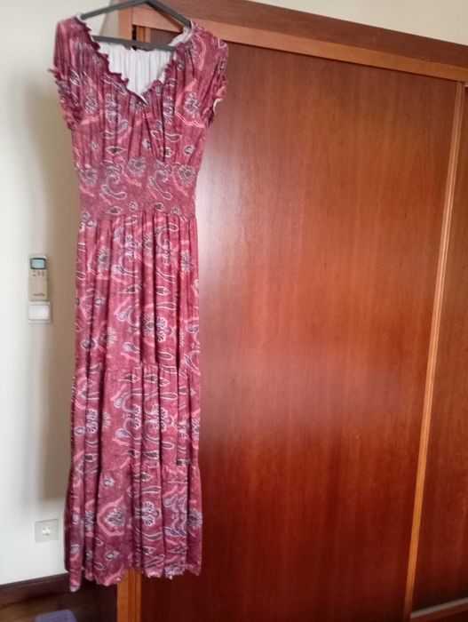 Roupa feminina em saldos