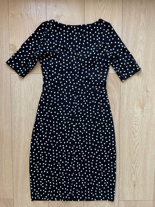 Sukienka w groszki Anna Field dekolt serce