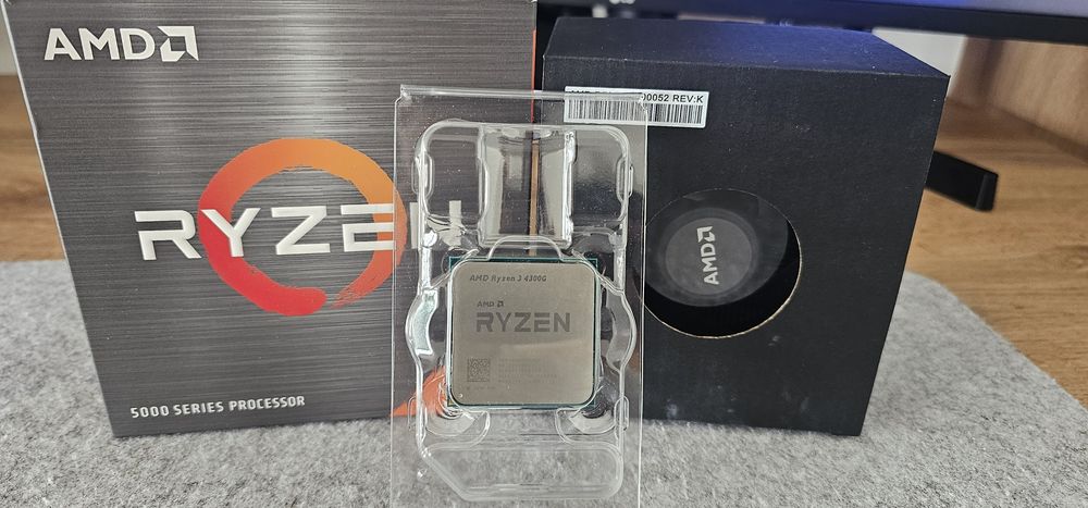 AMD Ryzen 3 4300G AM4 com Gráficos Radeon