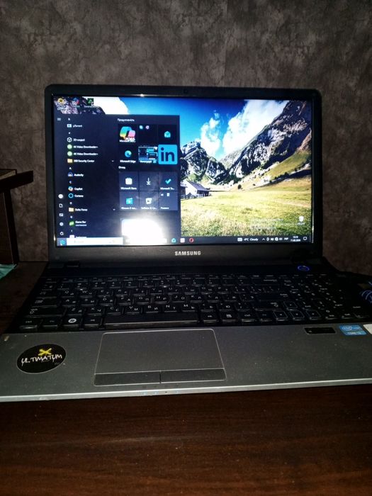 Ноутбук Samsung 15.6