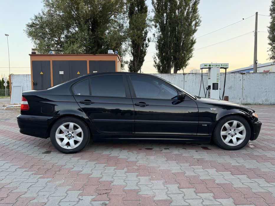 BMW e46 рік 2002