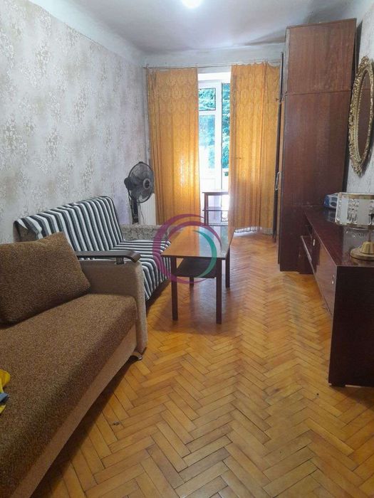 Продається 3-к. кв. з видом на парк Шевченка у самому серці міста!