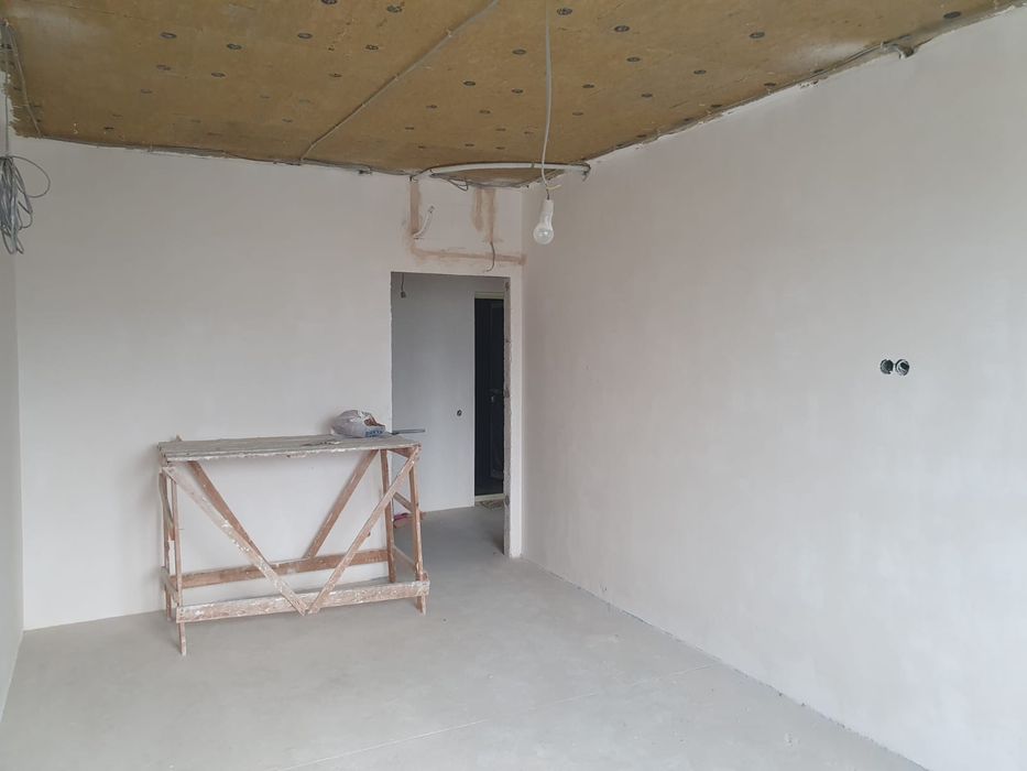 Продам 1 квартиру  жк.Жаботинского 54 а Альтаир 3