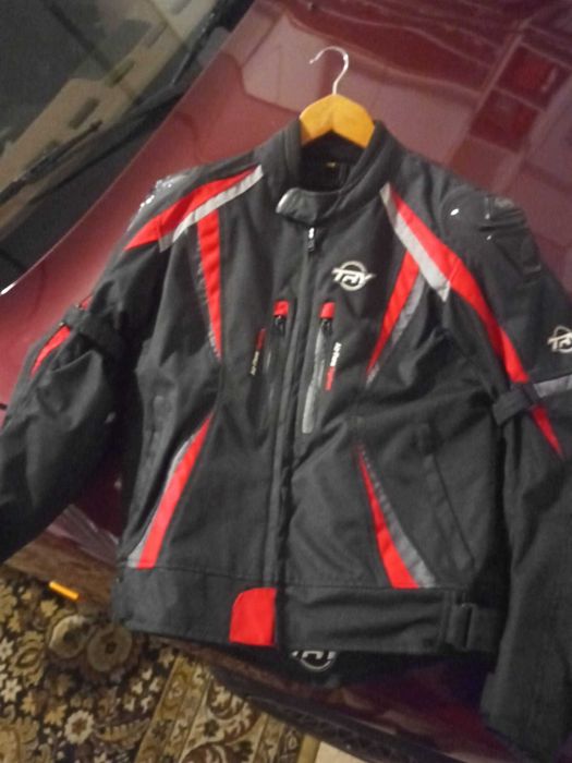 Blusão Vermelho e preto mota