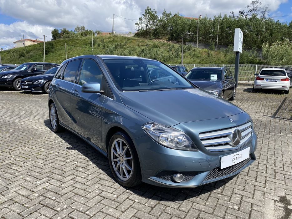Mercedes-Benz B180d - 112 mil kms
