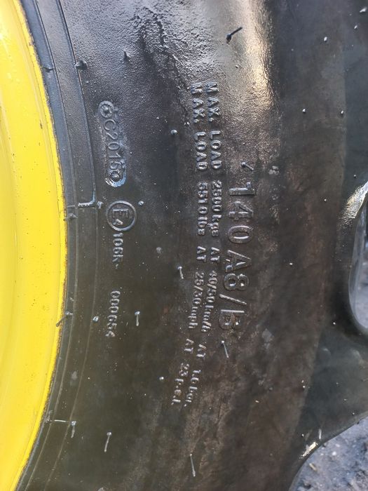 420/85r30(16.9r30) ursus John deere mf