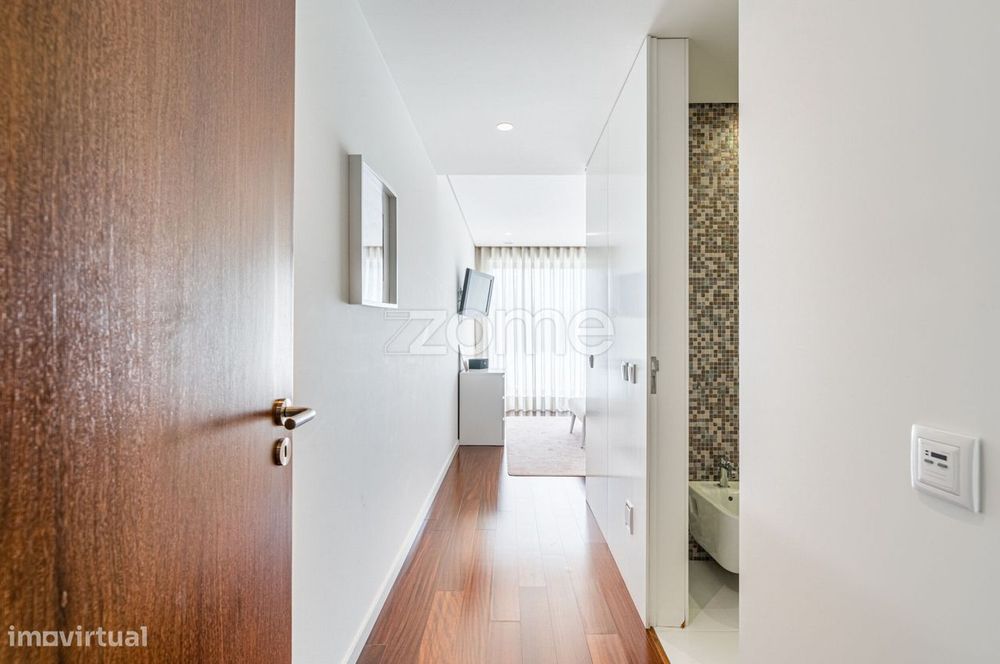Moradia T5 em Palmeira, Braga