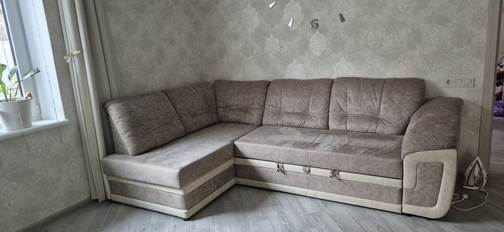 Продам угловой диван!