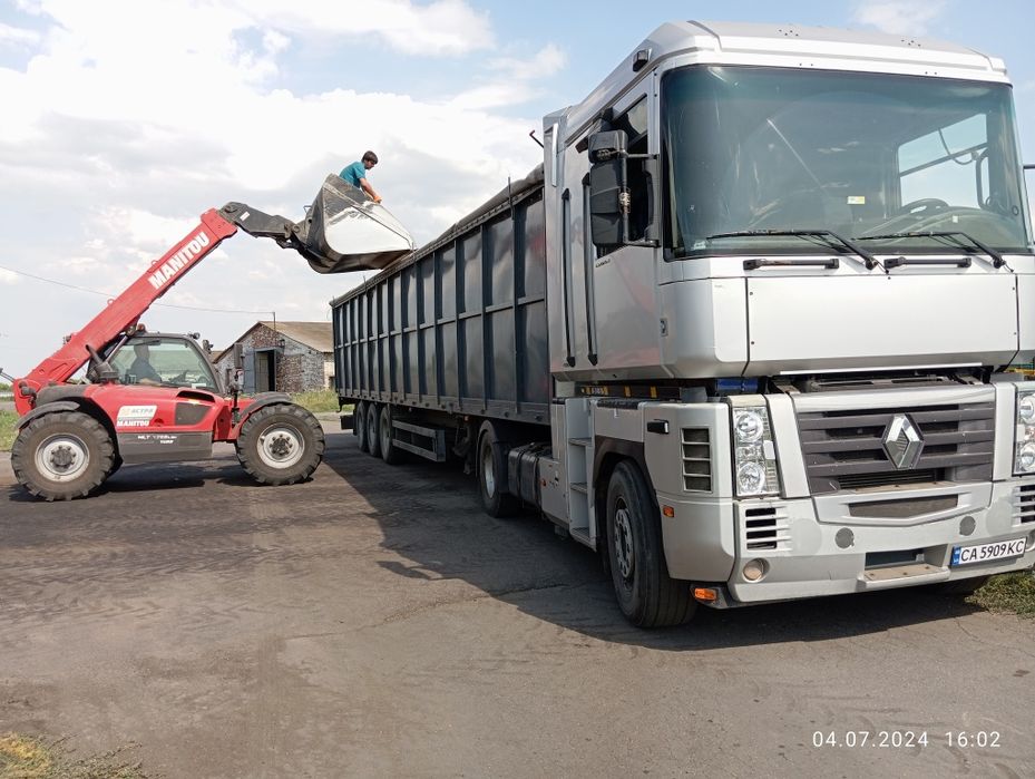 Продам напівпричіп-зерновоз Schmitz S-01
