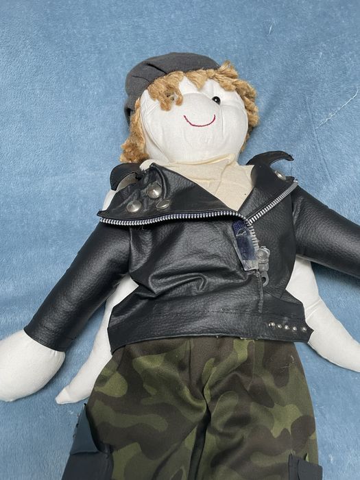 Urocze 3 lalki pluszaki, trzy, 2 aniolki i 1 bohater z peleryną, duże