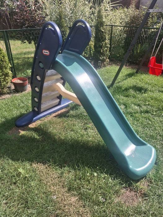 Duża zjeżdżalnia Little tikes